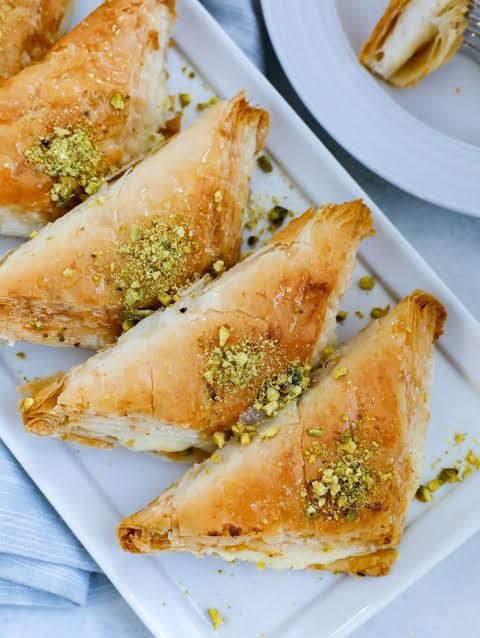 جربي أسهل طريقة عمل الجلاش الحلو وبكل النكهات 